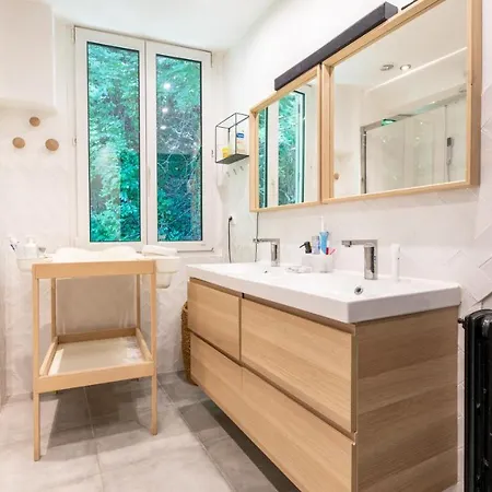 Konukevi Mamie Jane Co-munity 3*