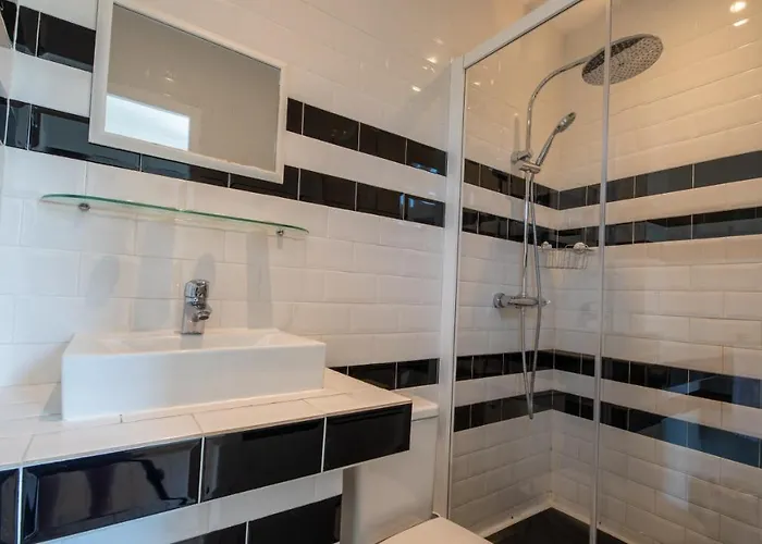 Mamie Jane Co-munity Экс-ле-Бен