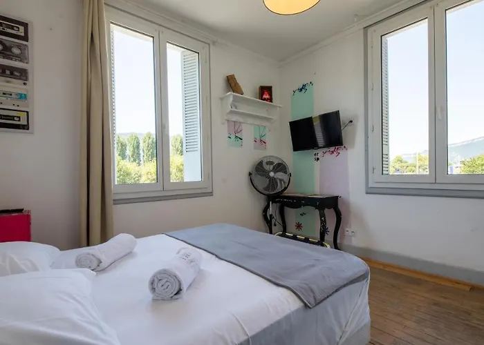 Гостевой дом Mamie Jane Co-munity