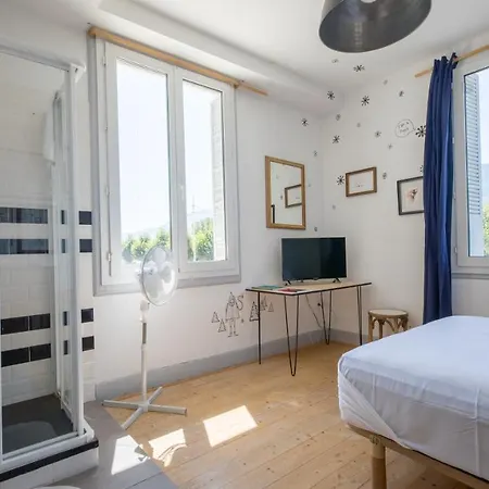 Mamie Jane Co-munity