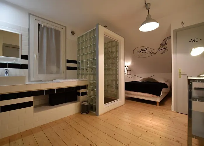 Mamie Jane Co-munity Guest house Aix-les-Bains