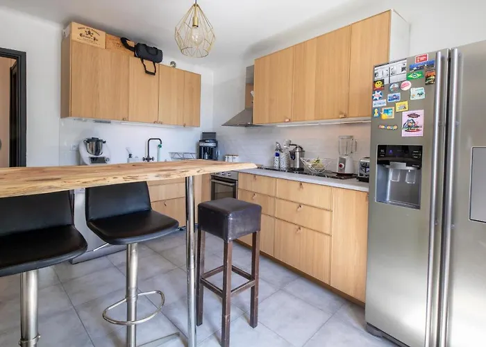 Mamie Jane Co-munity Guest house