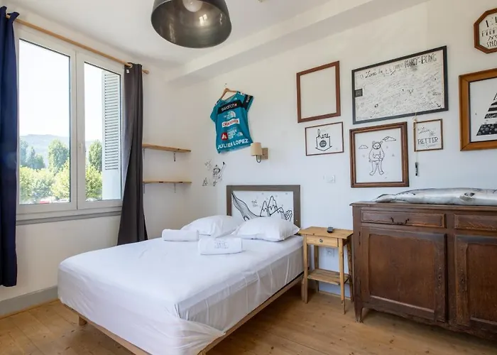 Mamie Jane Co-munity Guest house