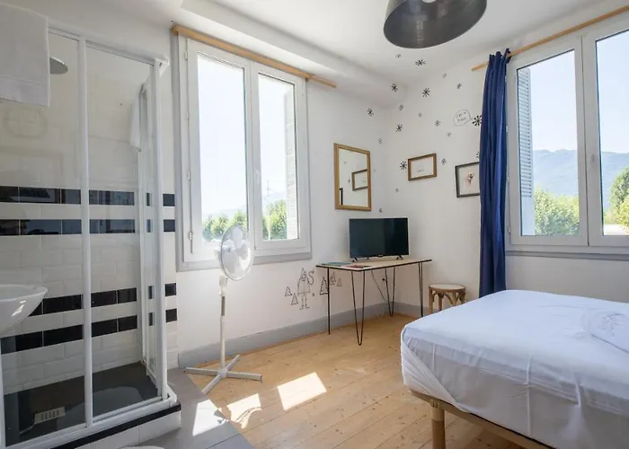 Mamie Jane Co-munity